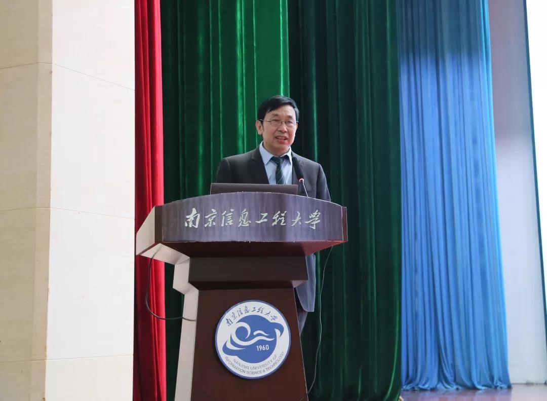 曾刚教授.jpg